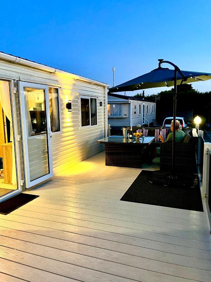 Good Ship Lollipop Lodge - Birchington-On-Sea - 6 Mins Drive To Minnis Bay Beach Exterior photo