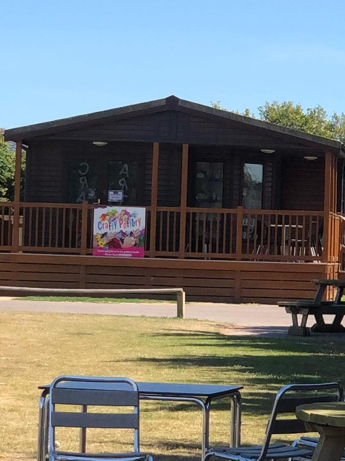 Good Ship Lollipop Lodge - Birchington-On-Sea - 6 Mins Drive To Minnis Bay Beach Exterior photo